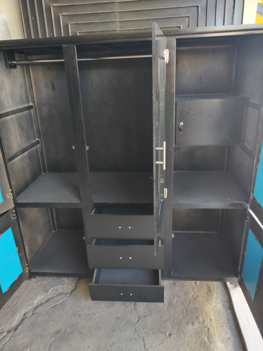 Clóset Mateo con Caja Fuerte