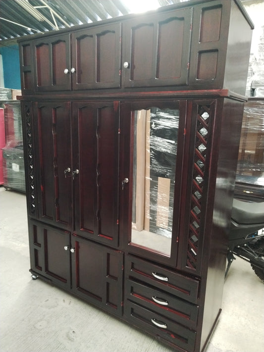 10% de dedcuento pagando en efectivo.